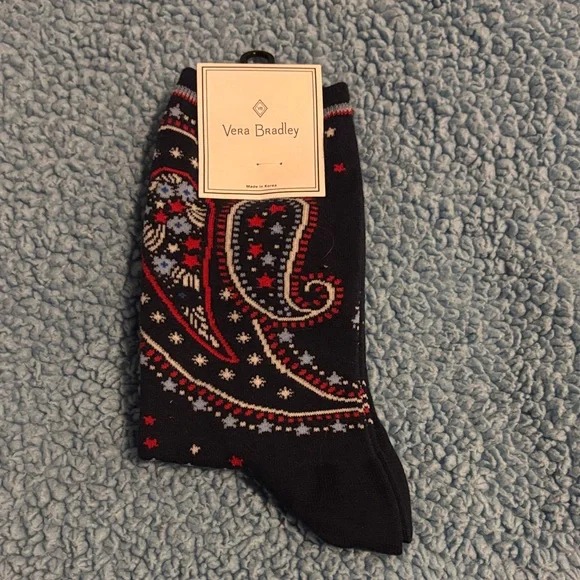 NWT Vera Bradley Navy Paisley Socks - Picture 1 of 2